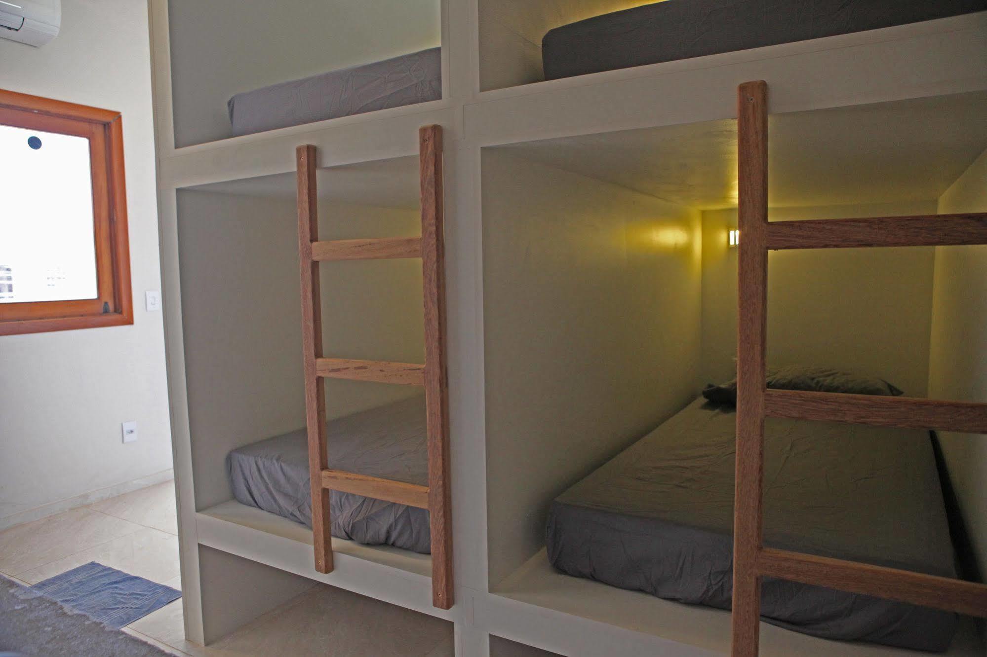 Sono Vitoria Hostel Kültér fotó